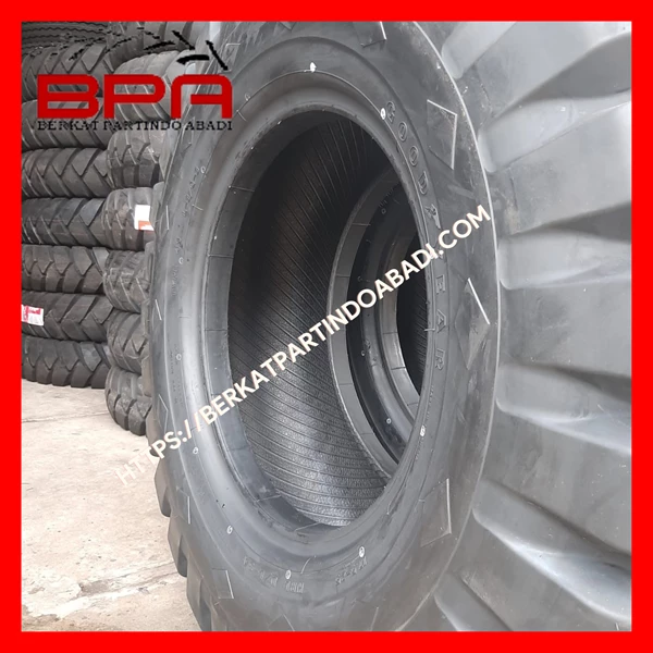Good Year Loader Tires 17.5 - 25 - 16PR - HRL - L3