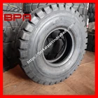 Ban Forklift Bridgestone 5.00 - 8 - 8PR - J Lug - JL 3