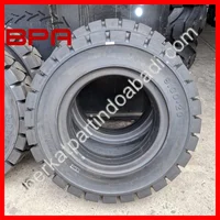 Solid Forklift Tires 9.00 - 20 - Berkat Partindo Abadi