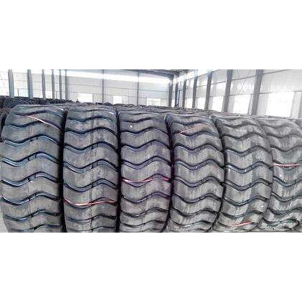 Bridgestone Loader Tire 20.5 / 70 – 16